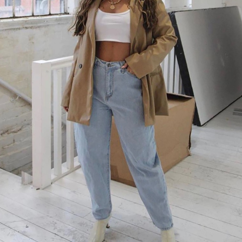 FASHIONNOVA HIGH RISE MOM JEANS || Mom jeans